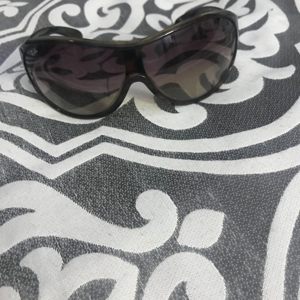 Ray-ban sunglasses